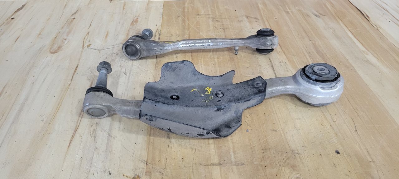 2019 CAMARO LH FRONT LOWER CONTROL ARMS PAIR 19K 32540 - image 9