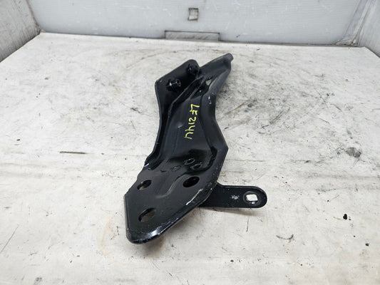 2020 ESCALAESV LH FENDER UPPER FIREWALL BRACKET 32558 - image 2