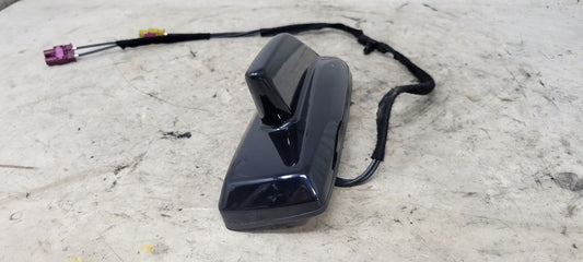 2023 SUBURBN15 SHARK FIN ANTENNA BLUE GLU 85155421 33062 - image 2