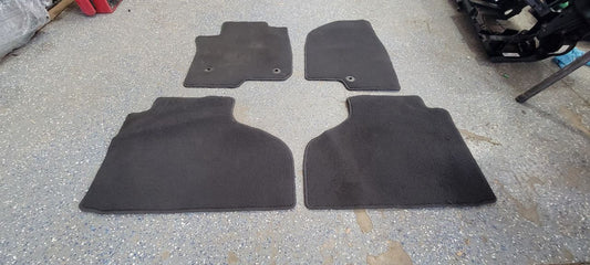 2023 SUBURBN15 OEM FRONT & REAR CARPET FLOOR MATS 33126 - image 2