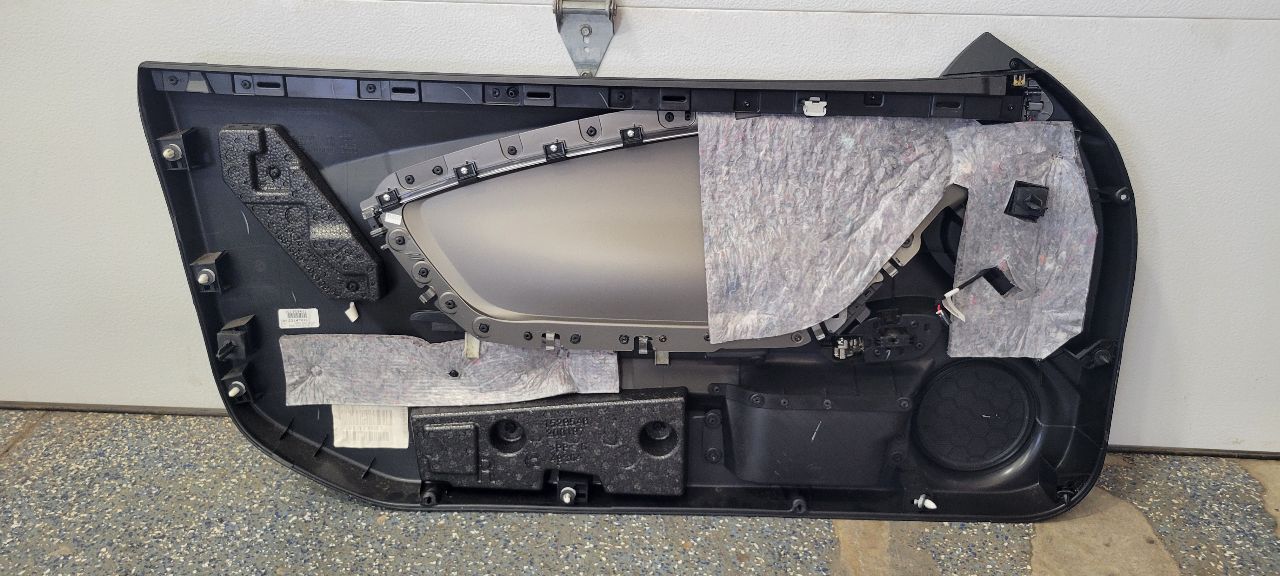 2015 CAMARO RH PASSENGER DOOR PANEL TRIM 33160 - image 11