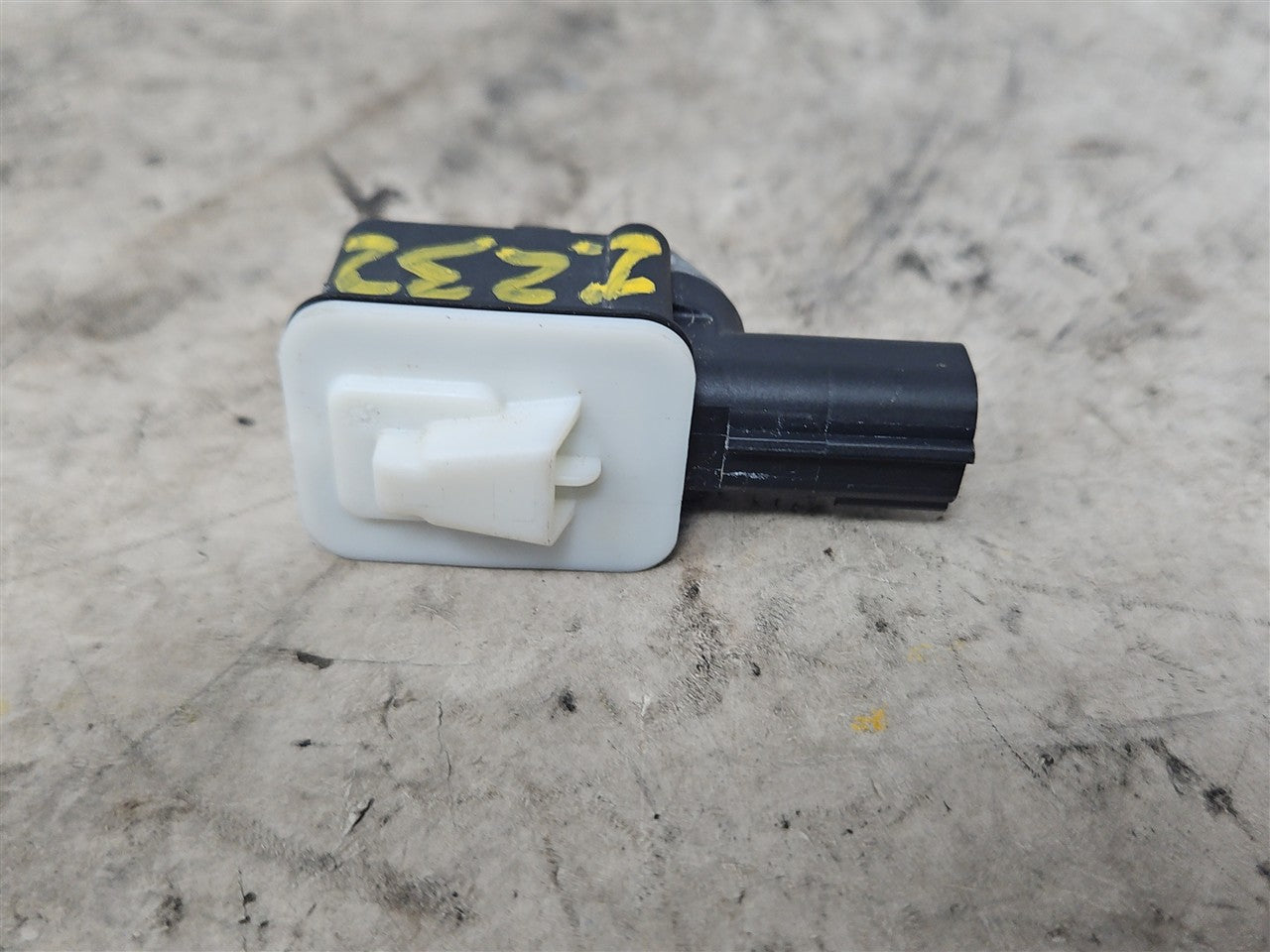 2022 SIERRA150 OEM SIDE CRASH SENSOR 13525287 33386 - image 6