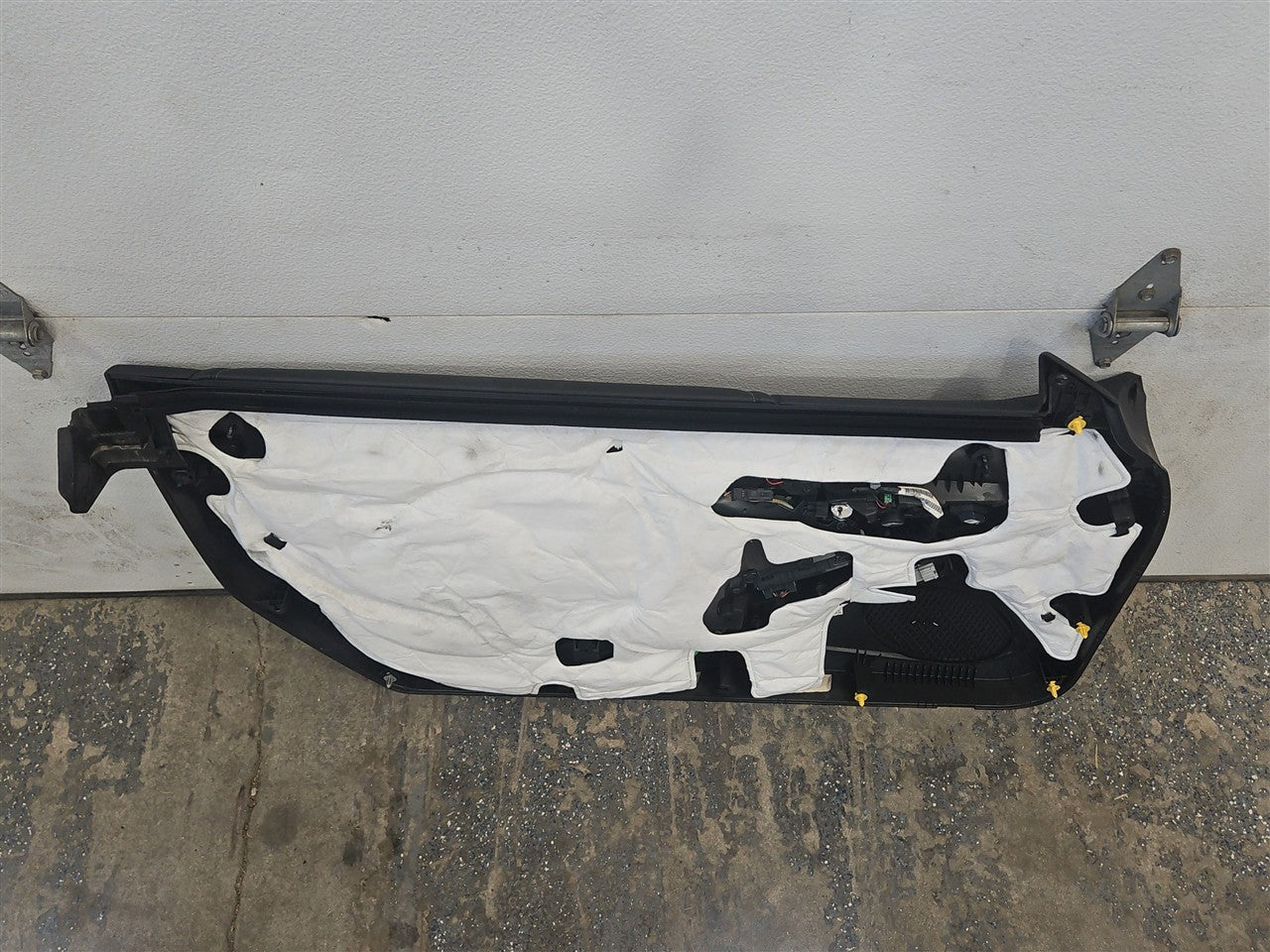 2016 CAMARO RH FRONT DOOR PANEL TRIM 2SS COUPE 33432 - image 12