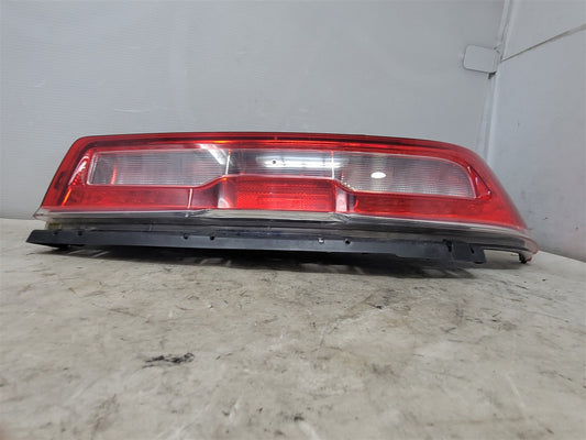 2014 CAMARO RH PASSENGER TAIL LIGHT LED T4F RS 33507 - image 2