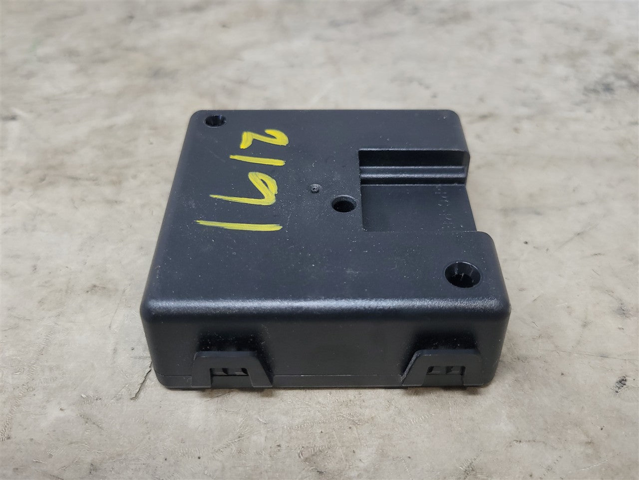 2017 CAMARO ABL AMBIENT LIGHTING MODULE 23389979 33617 - image 10