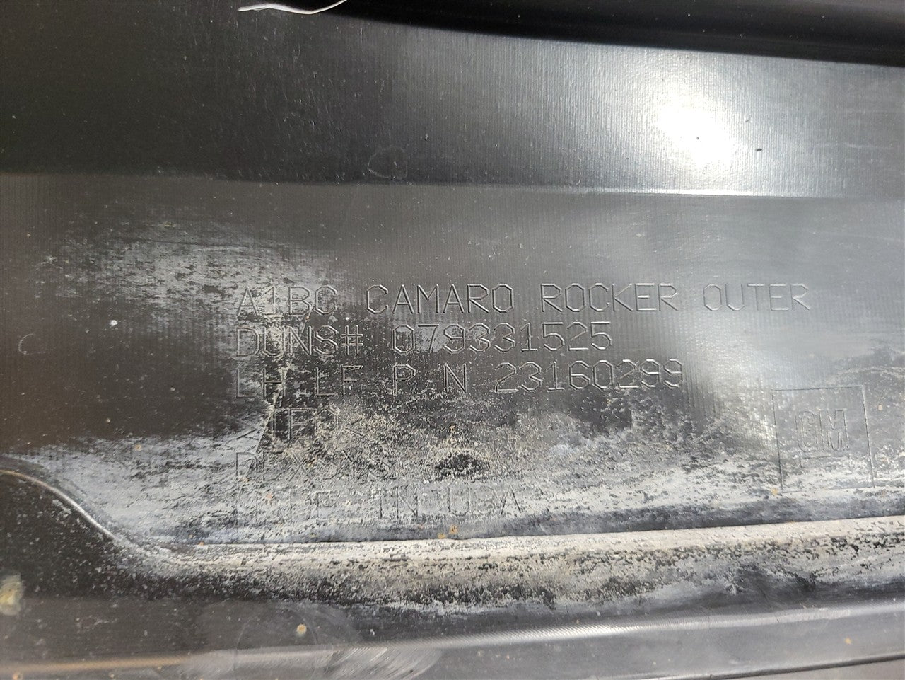 2017 CAMARO LH DRIVER ROCKER MOLDING GRAY G7Q 33660 - image 16