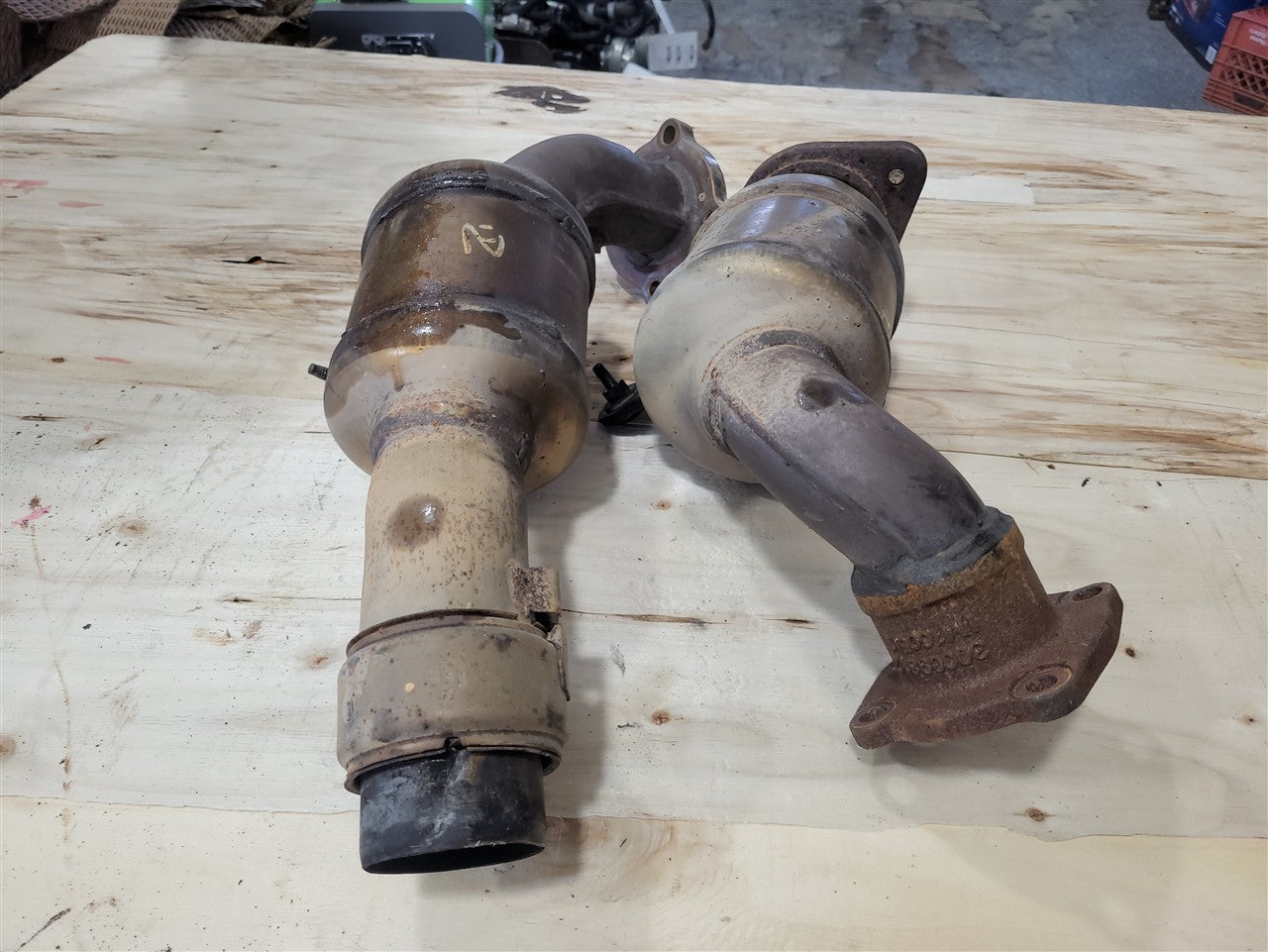 2017 CAMARO OEM 6.2L EXHAUST Y PIPE PAIR 90K MI 33680 - image 9