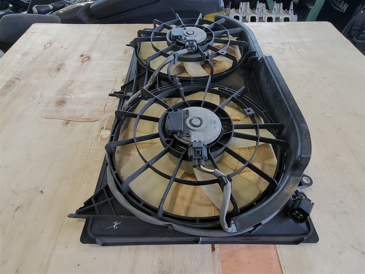 2014 CAMARO RADIATOR COOLING FANS DUAL 61K 33718 - image 10