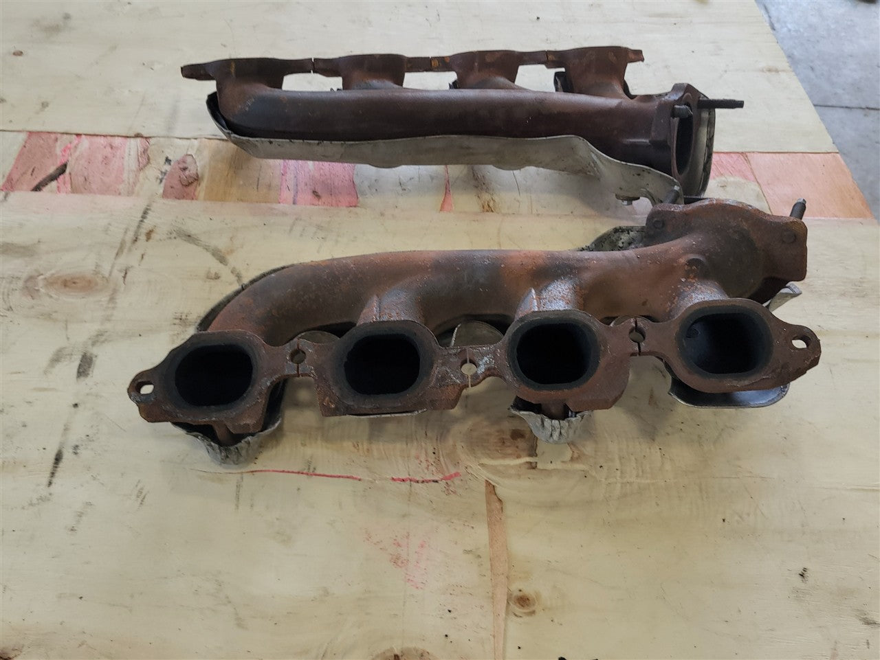 2023 SIERDEN15 EXHAUST MANIFOLDS PAIR 5.3L 6.2L L84 33746 - image 10