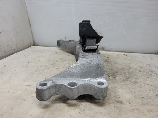 2013 CAMARO 6 SPEED MANUAL TRANS CROSSMEMBER 33814 - image 2