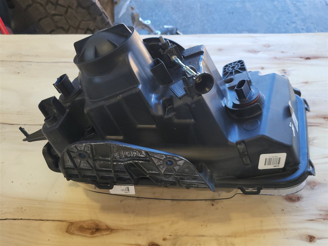 2013 CAMARO OEM RH HEADLIGHT HID XENON 22959920 33831 - image 14