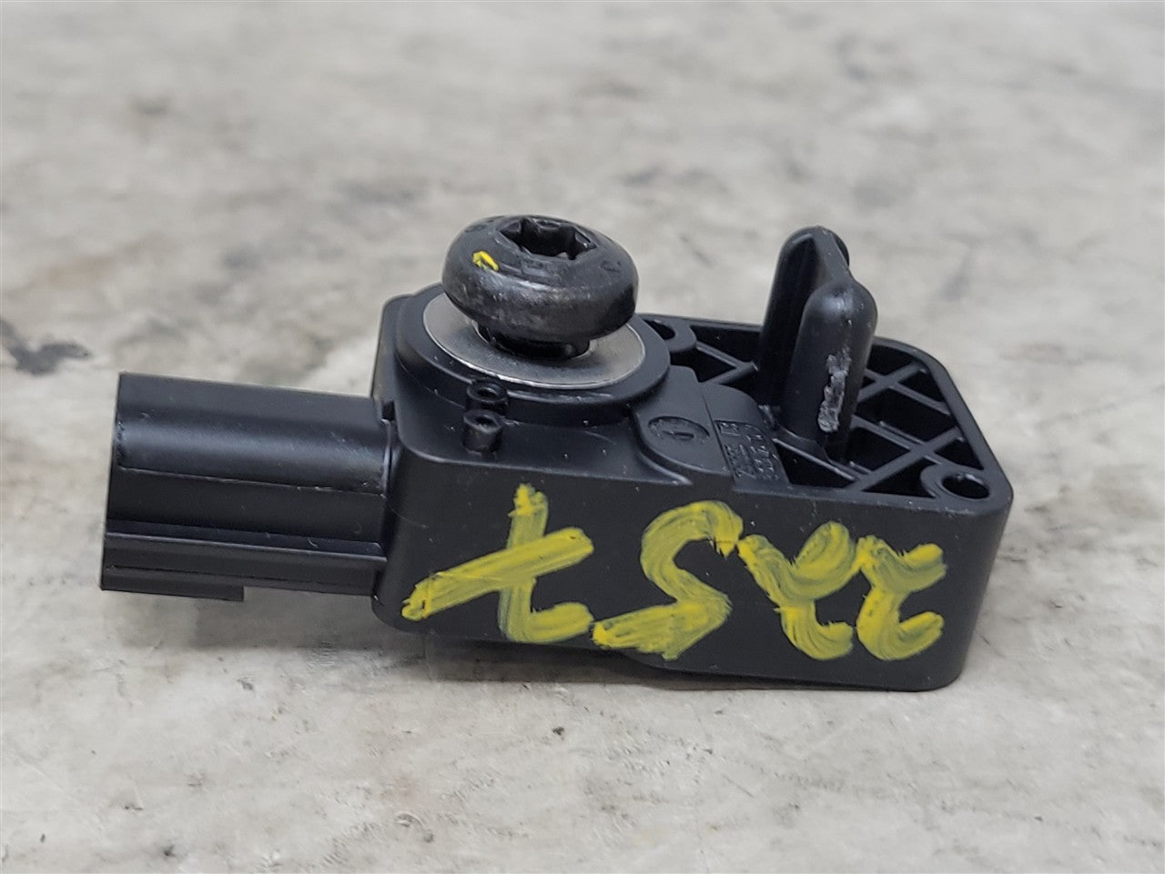 2013 CAMARO OEM CRASH SENSOR 13502341 33870 - image 7