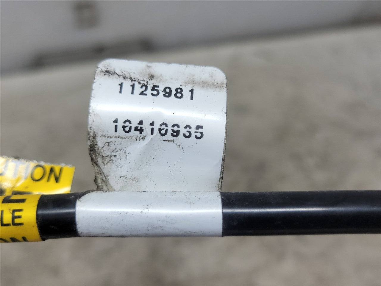 1999 CORVETTE FUEL REGULATOR RETURN LINE 10410935 33968 - image 9