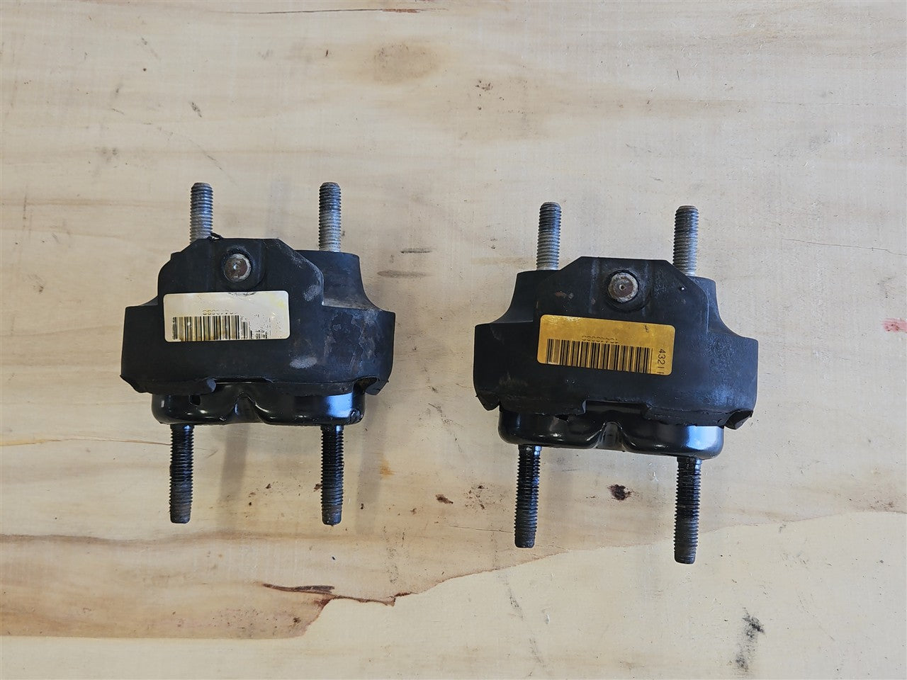 2005 CORVETTE TRANS MOUNTS PAIR LH RH 10448683 52K 34143 - image 10