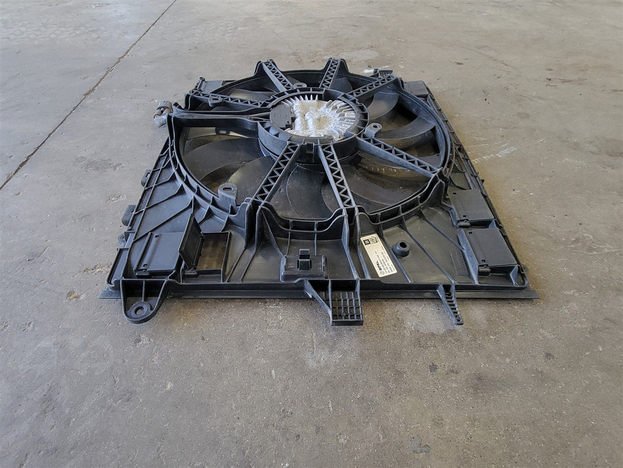 2016 CAMARO OEM 6.2L RADIATOR COOLING FANS 34307 - image 10