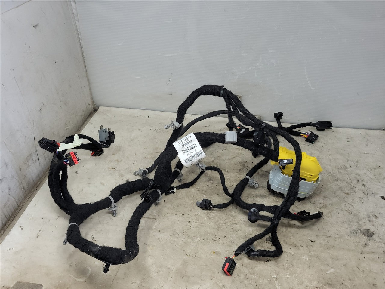Used OEM 2022-2026 SIERRA SILVERADO CENTER CONSOLE WIRE HARNESS 87826228, actual item photo 15