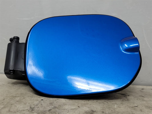 2023 SIERRA GAS TANK FUEL FILLER DOOR BLUE GLT 34470 - image 2