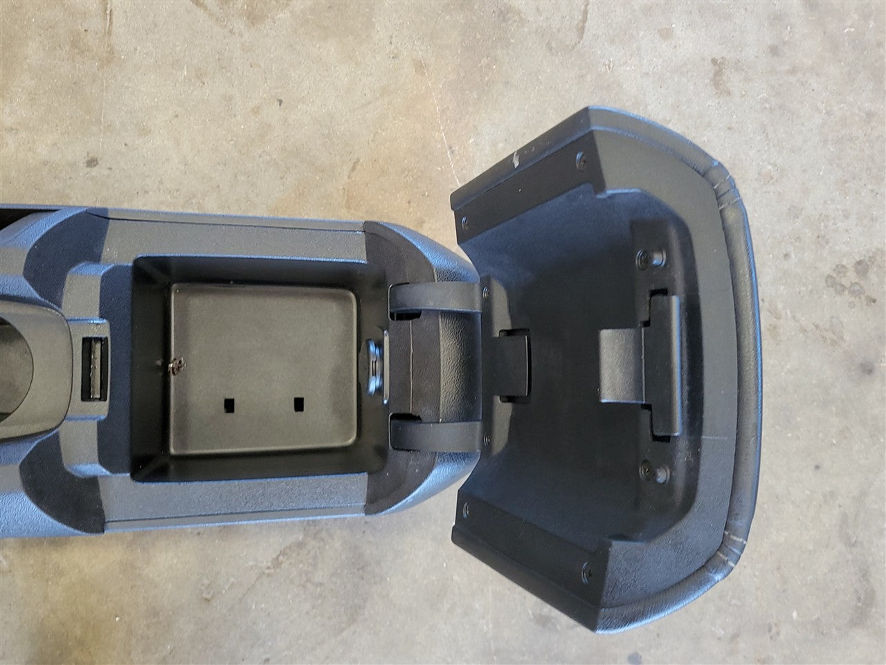 Used OEM 2013-2014 CAMARO CENTER CONSOLE AUTOMATIC BLACK, actual item photo 10