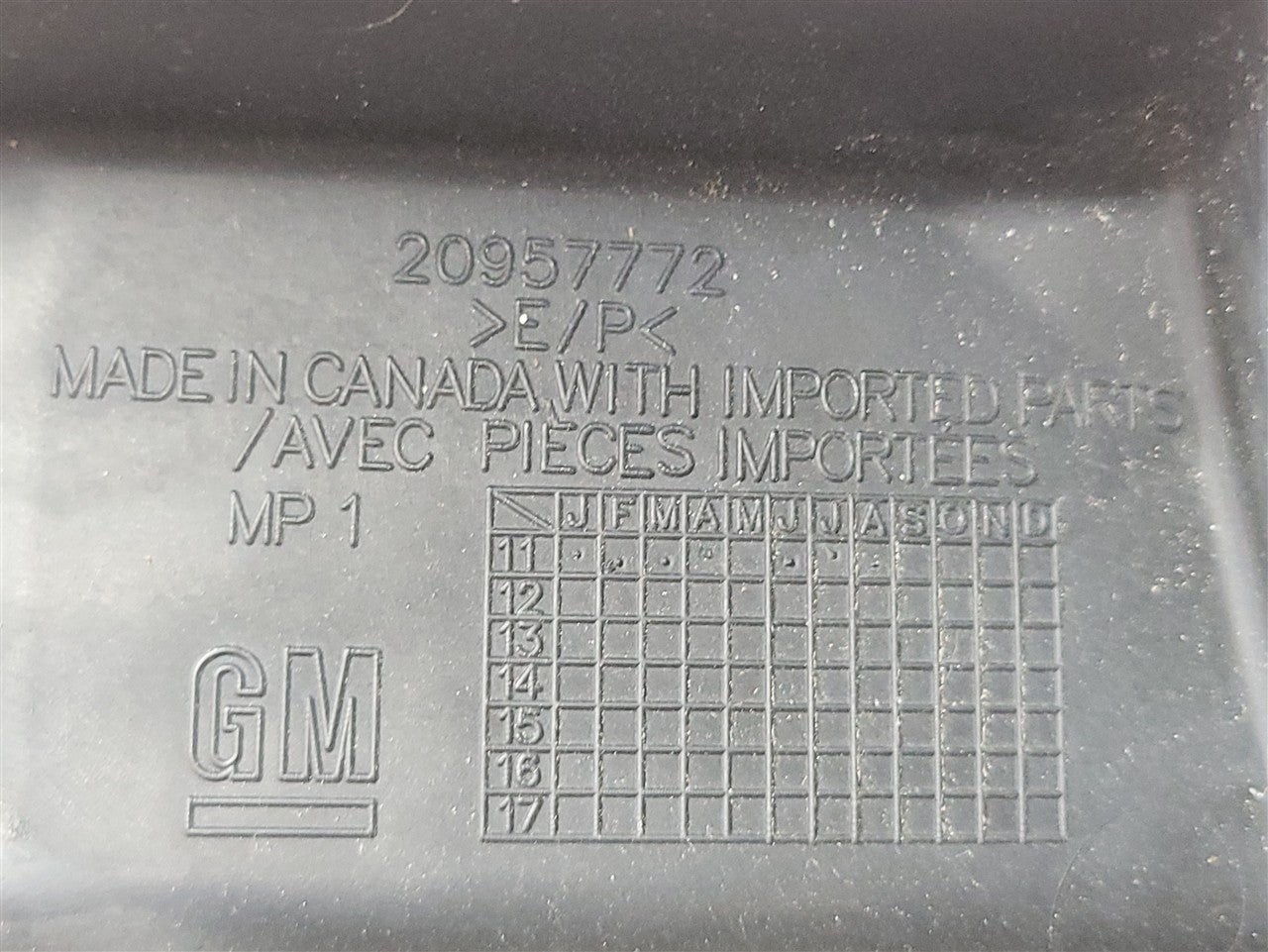 Used OEM 2012-2015 CAMARO RADIATOR AIR BAFFLE DRIVER LH 20957772, actual item photo 8