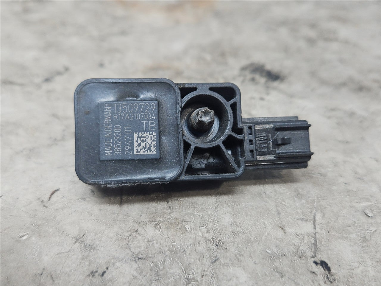 Used OEM 2016-2022 CAMARO CRASH SENSOR 13509729, actual item photo 6