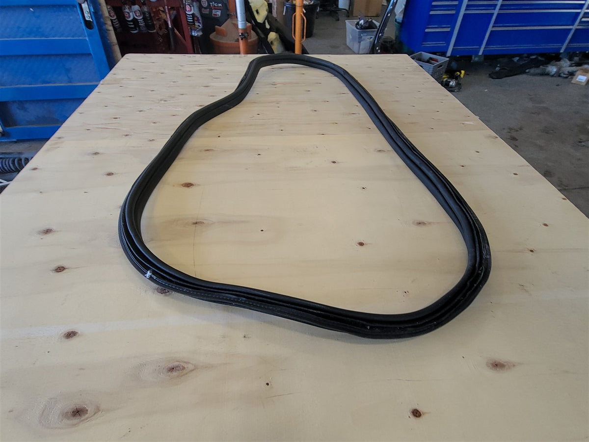 Used OEM 2016-2024 CAMARO TRUNK LID WEATHERSTRIP 84126266, actual item photo 10