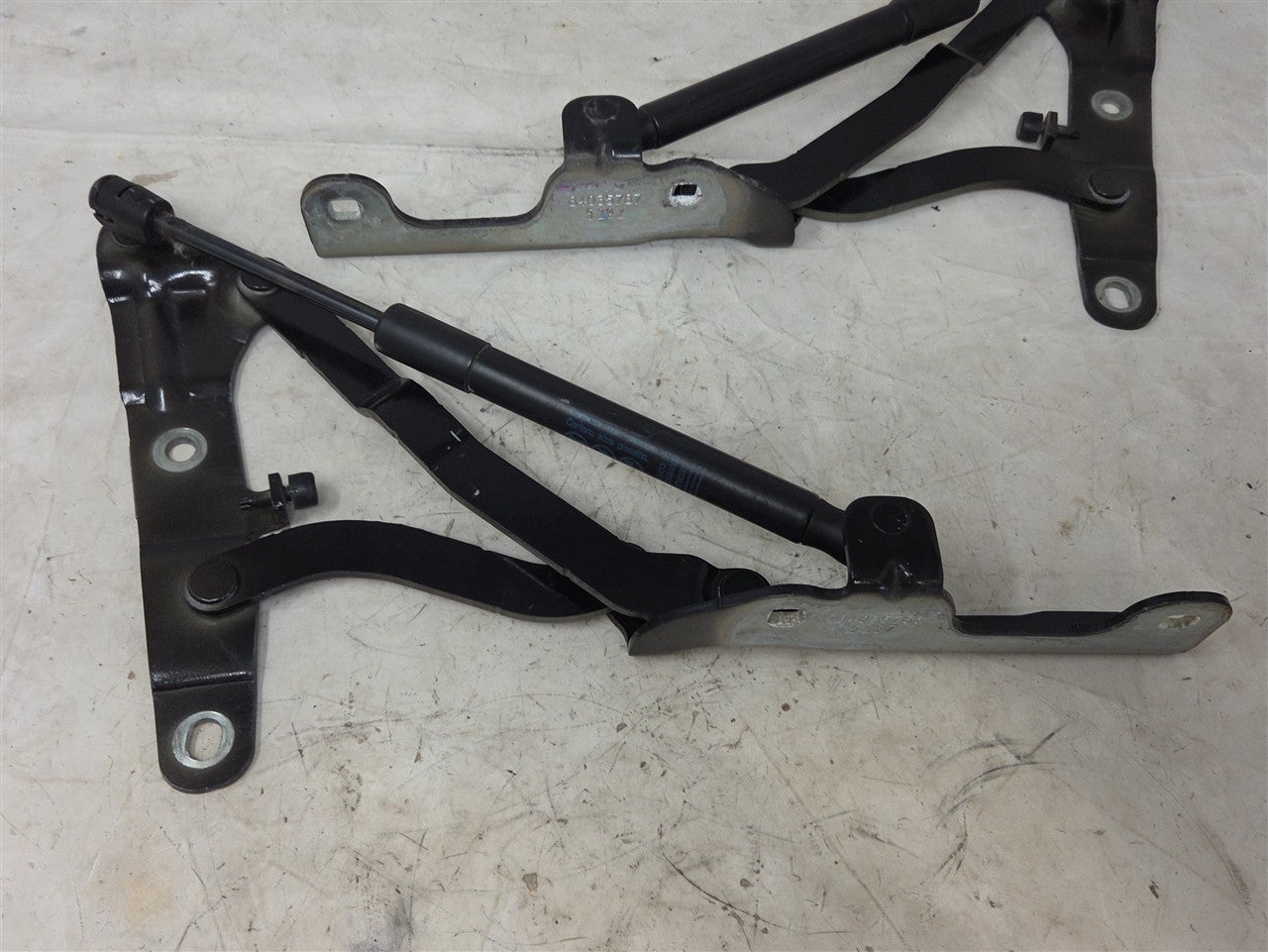 Used OEM 2016-2024 CAMARO DECKLID TRUNK HINGES PAIR LH RH BLACK, actual item photo 8