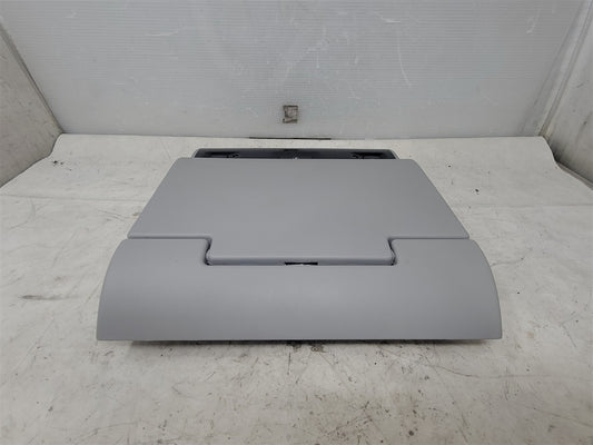 Used OEM 2015 SIERRA SILVERADO OVERHEAD VIDEO PLAYER SCREEN ASH GREY, actual item photo 2