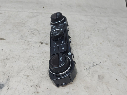 Used OEM 2015 SIERRA 1500 HEATER AC TEMPERATURE CLIMATE CONTROLS, actual item photo 2