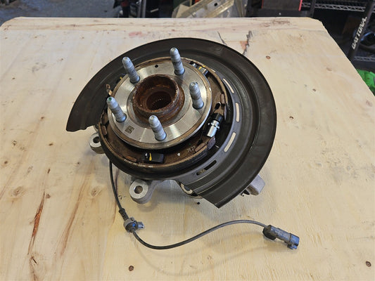 Used OEM 2017-2024 CAMARO REAR SPINDLE RH PASSENGER SS 1LE 22K MILES, actual item photo 2