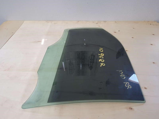 2005 CTS RH PASSENGER REAR DOOR GLASS 450 - image 2