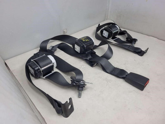 2021 SIERRA150 SECOND ROW SEAT BELT RETRACTORS LH R 469 - image 2