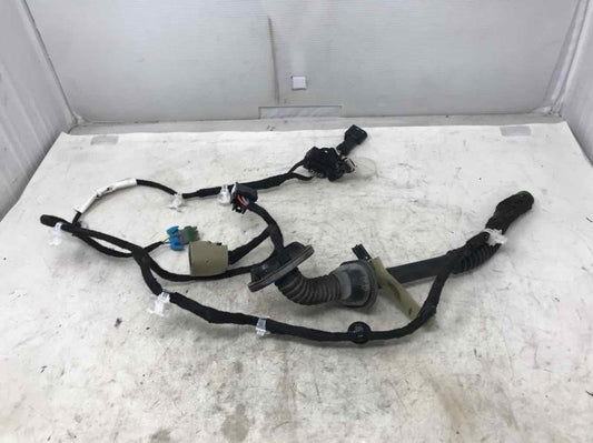 2017 CHEVSS LH REAR DOOR HARNESS WIRING 92273495 708 - image 2