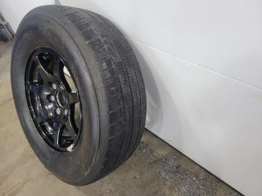 2019 ESCALAESV 17'x7 ALUMINUM SPARE WHEEL & TIRE S2 738 - image 2