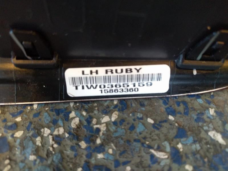 2010 ESCALADE LH DASH VENT W/RUBY TRIM 15863360 1009 - image 4