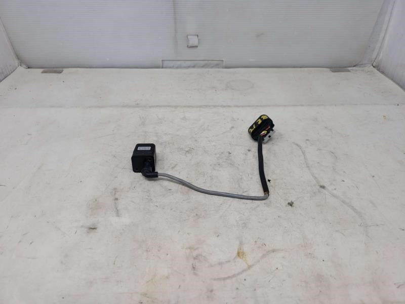2008 ESCALADE REAR LIFTGATE CAMERA 1020 - image 3