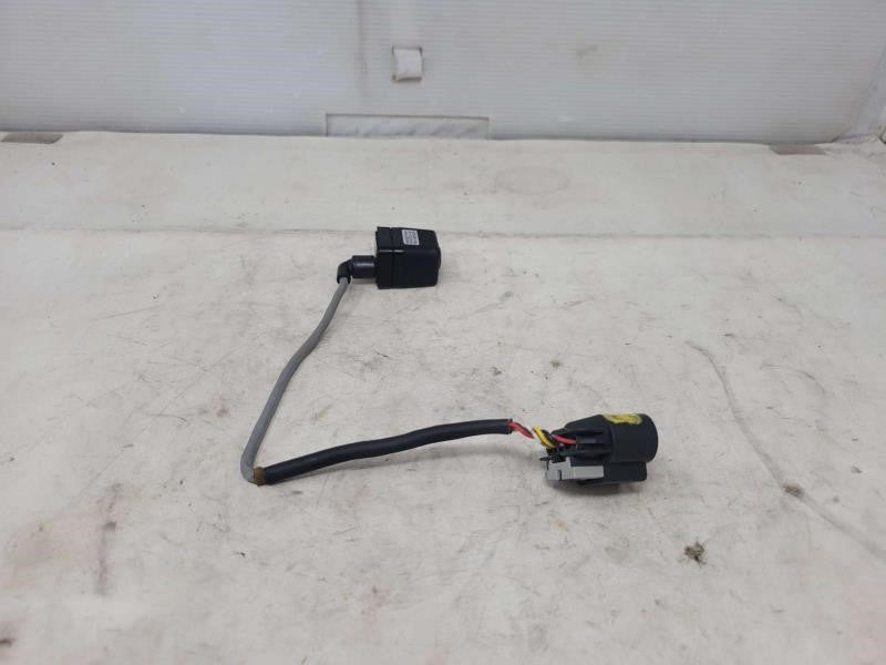 2008 ESCALADE REAR LIFTGATE CAMERA 1020 - image 4