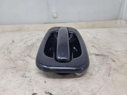 2004 YUKONXL15 OEM RH PASSENGER REAR DOOR HANDLE BL 1036 - image 3