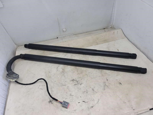 2016 ESCALADE LIFTGATE POWER STRUTS PAIR LH RH 840 1054 - image 1