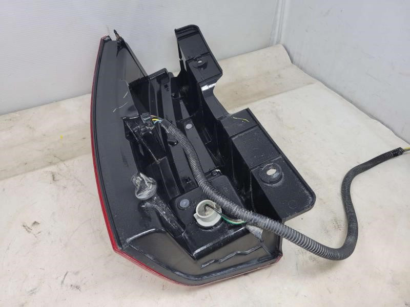 2008 ESCALAESV RH PASSENGER TAIL LIGHT WITH HARNESS 1057 - image 7