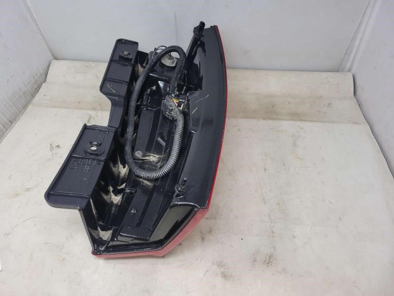 2008 ESCALAESV RH PASSENGER TAIL LIGHT WITH HARNESS 1057 - image 8