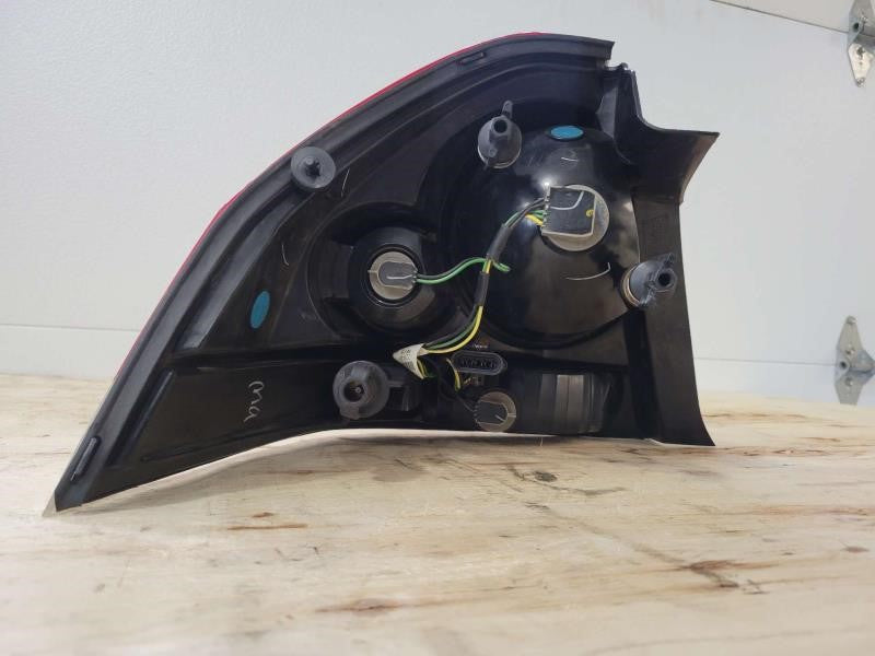 2010 IMPALA RH PASSENGER TAIL LIGHT 15873297 1062 - image 5