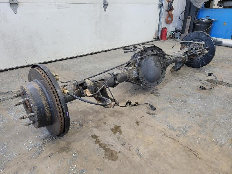 2017 SILVRDO15 REAR AXLE 117K MILES 3.23 9.75' RG 6 1086 - image 2