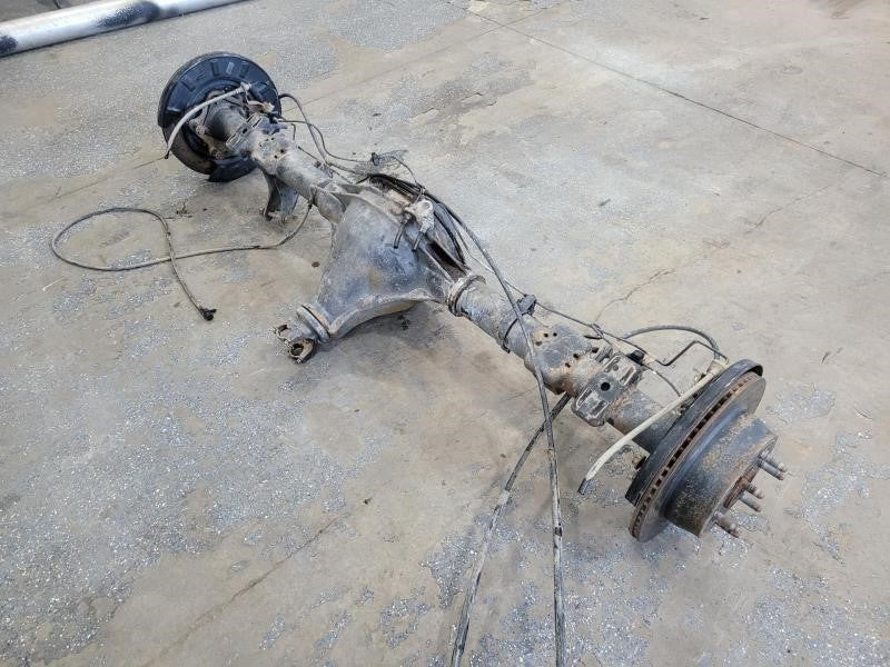 2017 SILVRDO15 REAR AXLE 117K MILES 3.23 9.75' RG 6 1086 - image 5