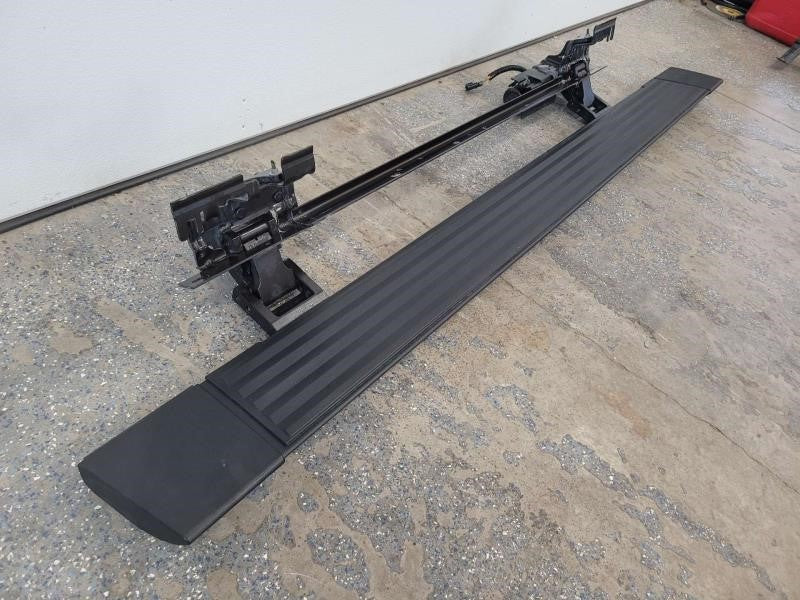 2014 ESCALADE RH POWER RUNNING BOARD, SOUTHERN 1095 - image 2