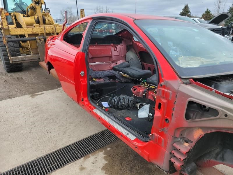 2006 GTO SHELL, RED, BARE, LIGHT HIT IN FRONT 1120 - image 7