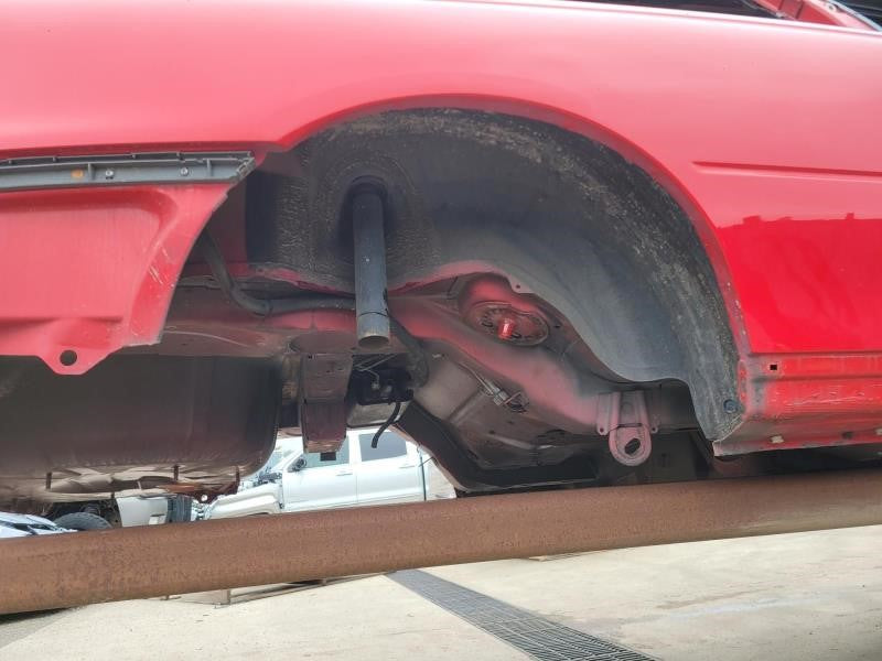 2006 GTO SHELL, RED, BARE, LIGHT HIT IN FRONT 1120 - image 9
