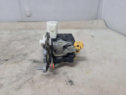 2006 ESCALADE LH DRIVER REAR DOOR LATCH LOCK ACTUA 1130 - image 5