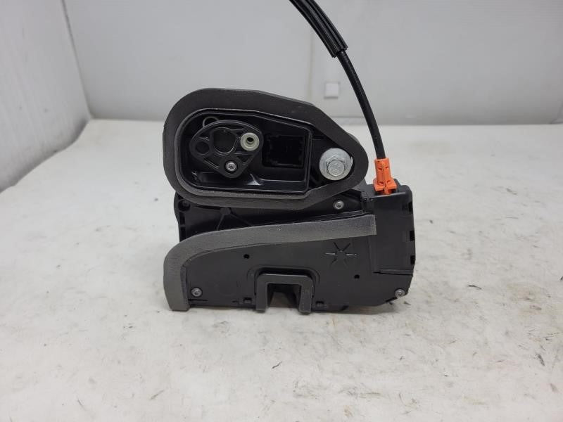 2018 SIERDEN15 LH REAR DOOR LATCH CREW CAB 13598381 1135 - image 5
