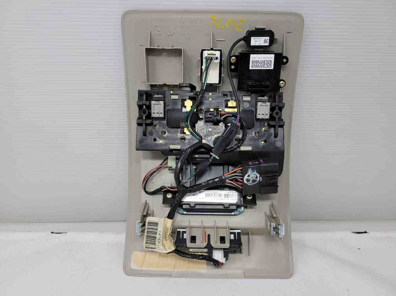 2013 ESCALAESV OVERHEAD CONSOLE W/SUNROOF 1159 - image 3