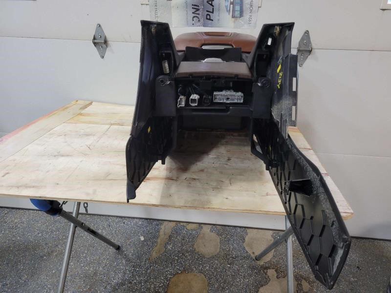 2015 ESCALAESV BLACK CENTER CONSOLE W/VECCHIO BROWN 1165 - image 8